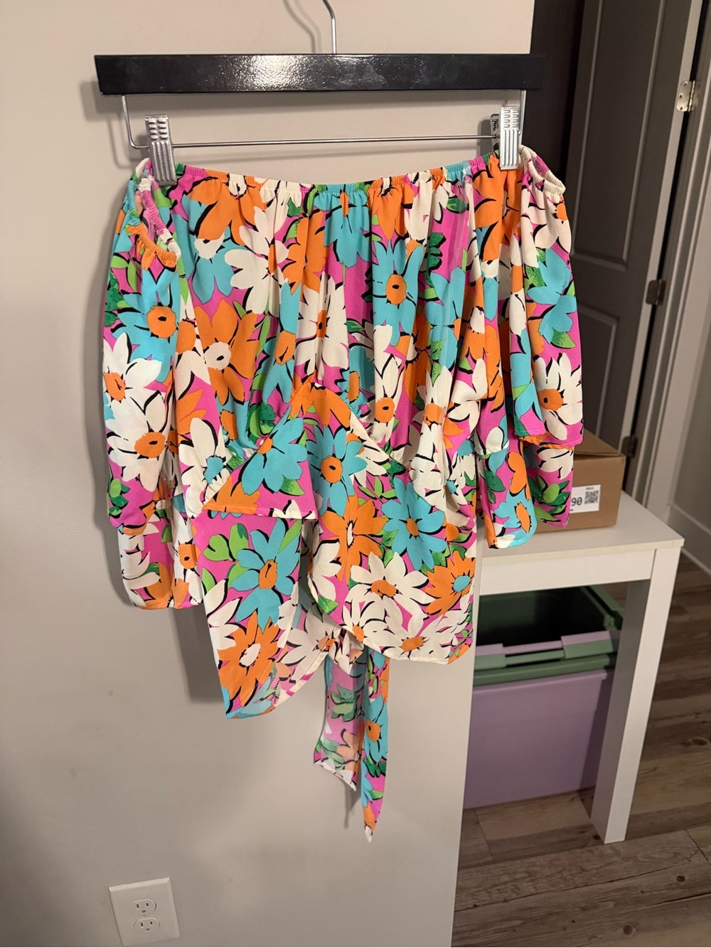 Women's Off-Shoulder Floral Crop Top - White Multi